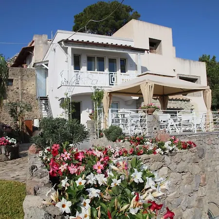 Belgodere Di Mezzavia Bed & Breakfast